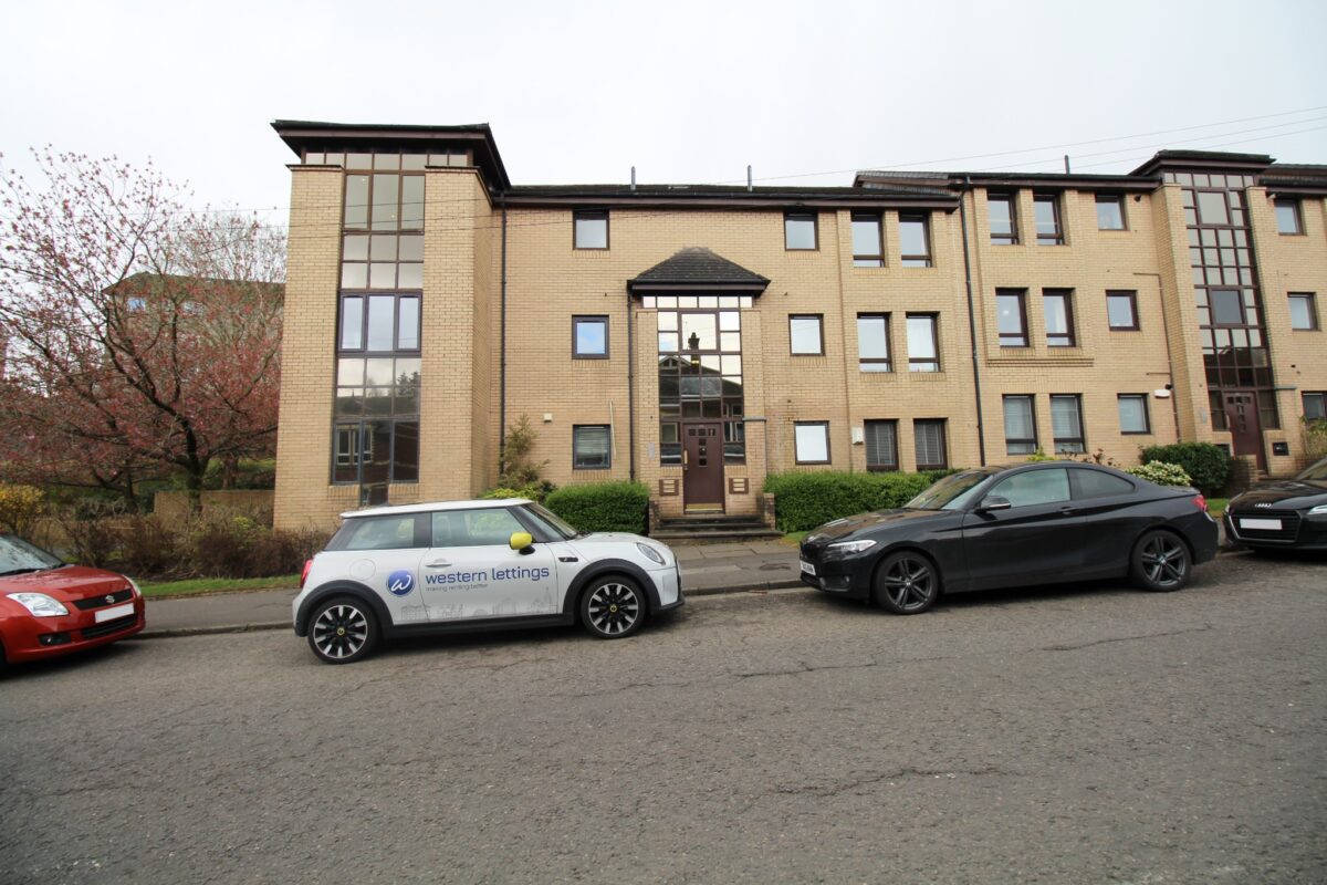 Kelvindale Road, Kelvindale